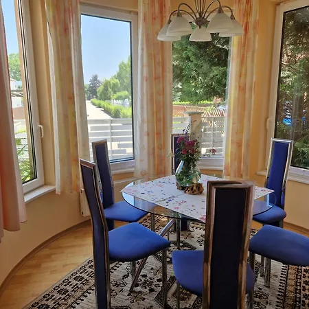 Sunshine House, Direkt Am See, Eigenes Boot, Private Beach, Grill, Wlan Szántód