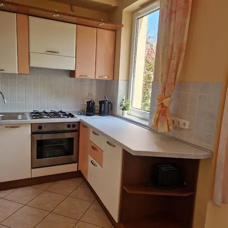 Feriehus Sunshine House, Direkt Am See, Eigenes Boot, Garten, Grill, Wlan, Juli-aktion *
